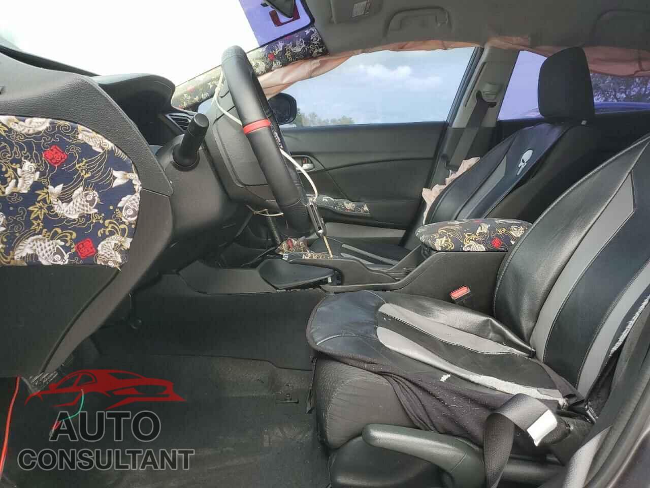 HONDA CIVIC 2015 - 19XFB2F5XFE044929