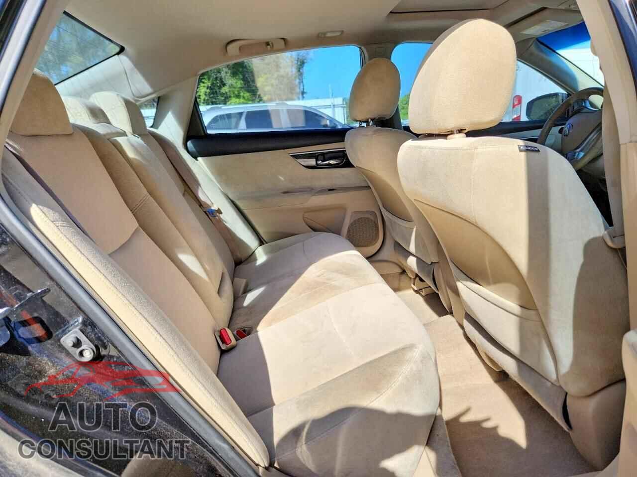 NISSAN ALTIMA 2013 - 1N4AL3AP7DC106559