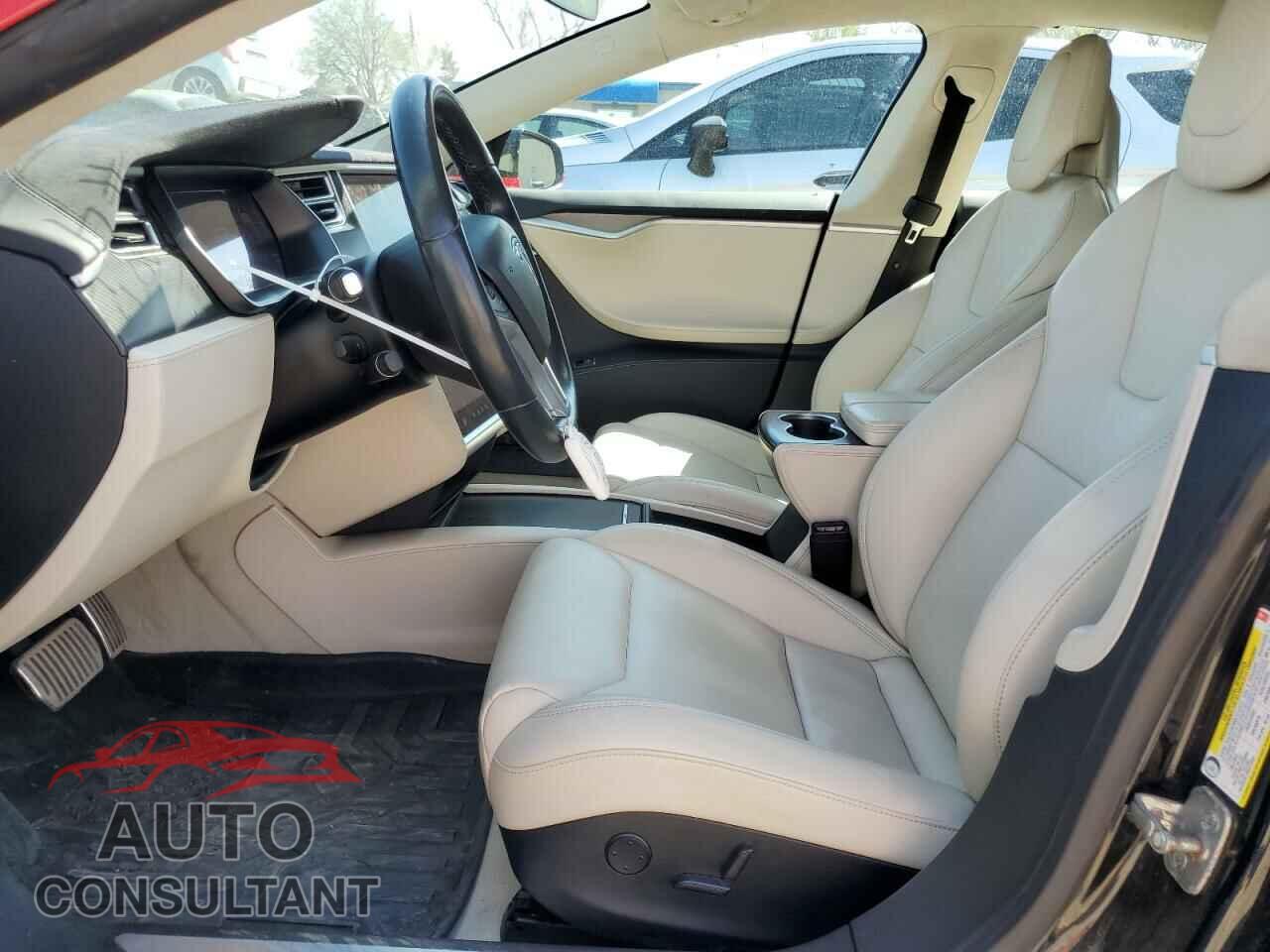 TESLA MODEL S 2017 - 5YJSA1E2XHF217168