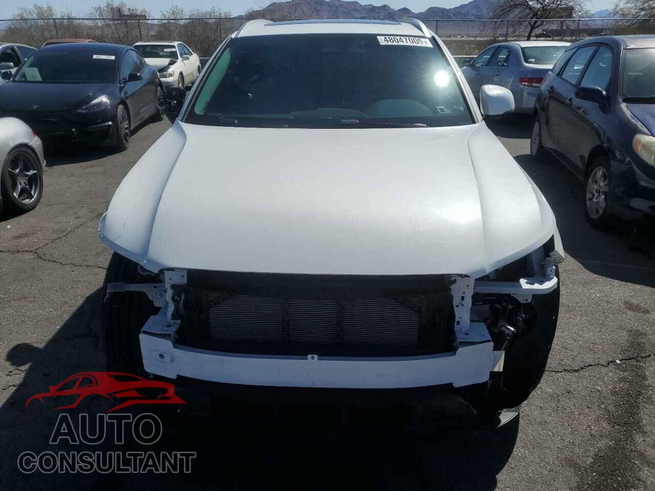 VOLVO XC40 PLUS 2024 - YV4L12UE7R2275603