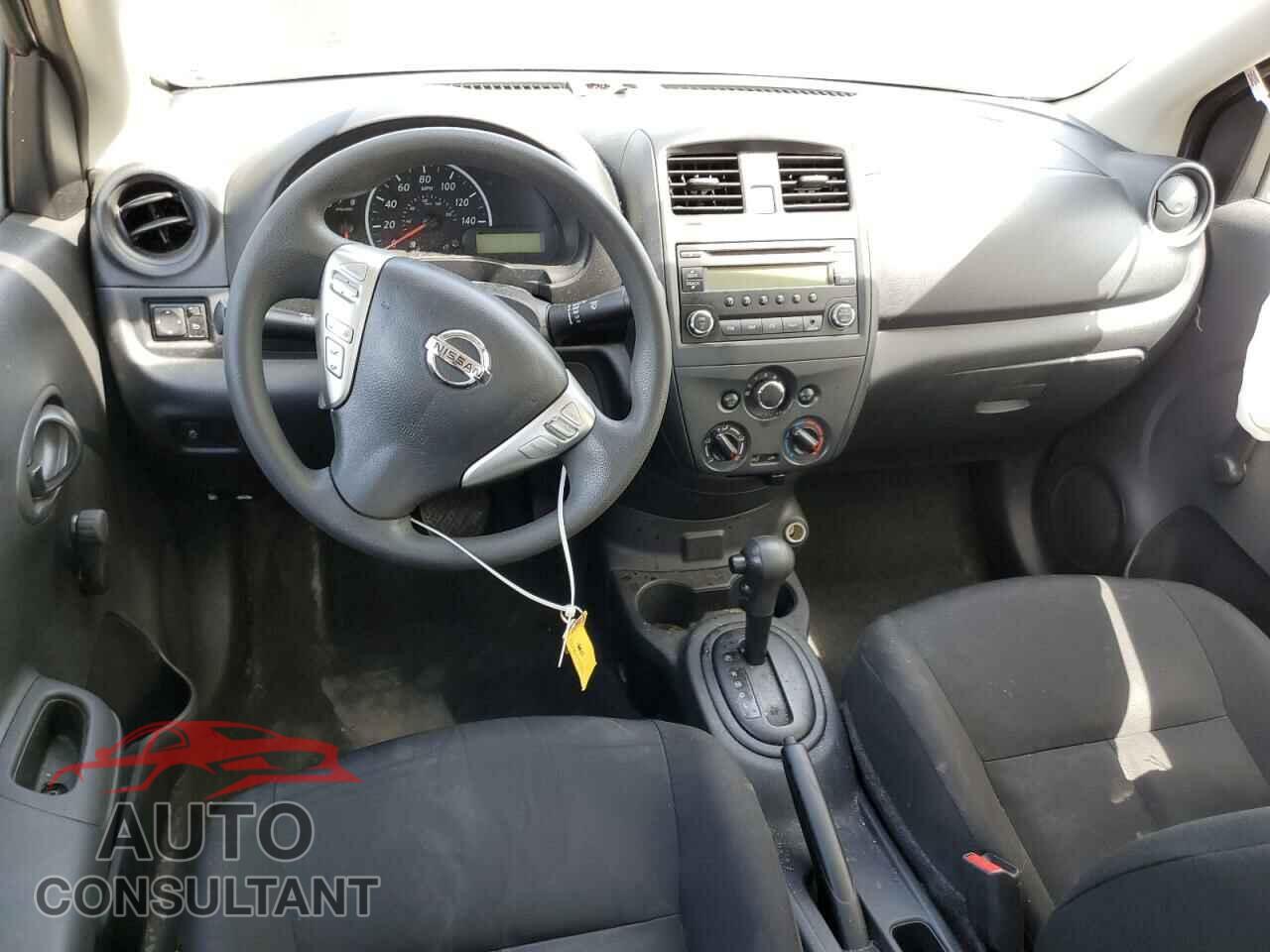 NISSAN VERSA 2017 - 3N1CN7AP2HL832105