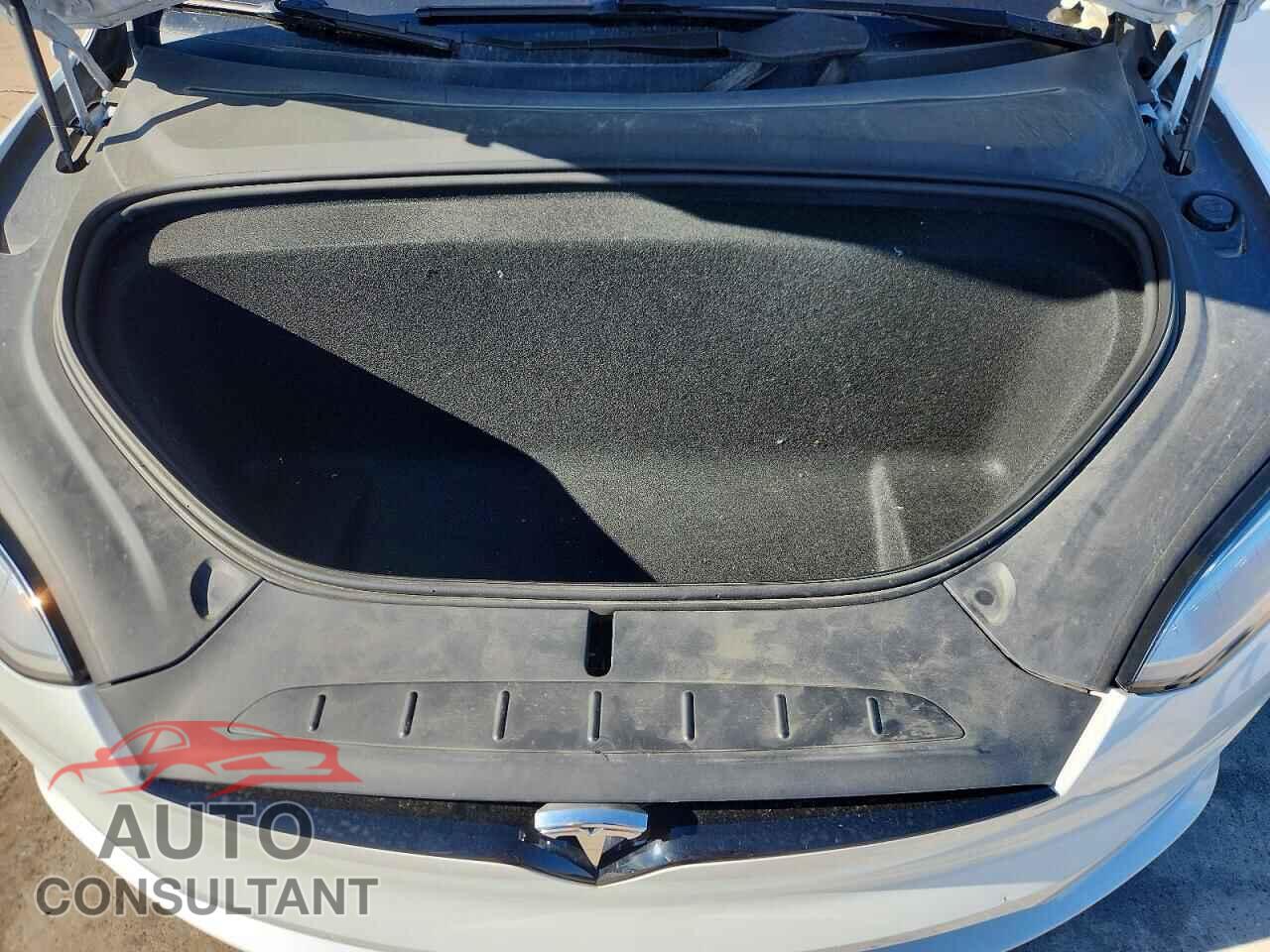 TESLA MODEL X 2023 - 7SAXCAE51PF365026