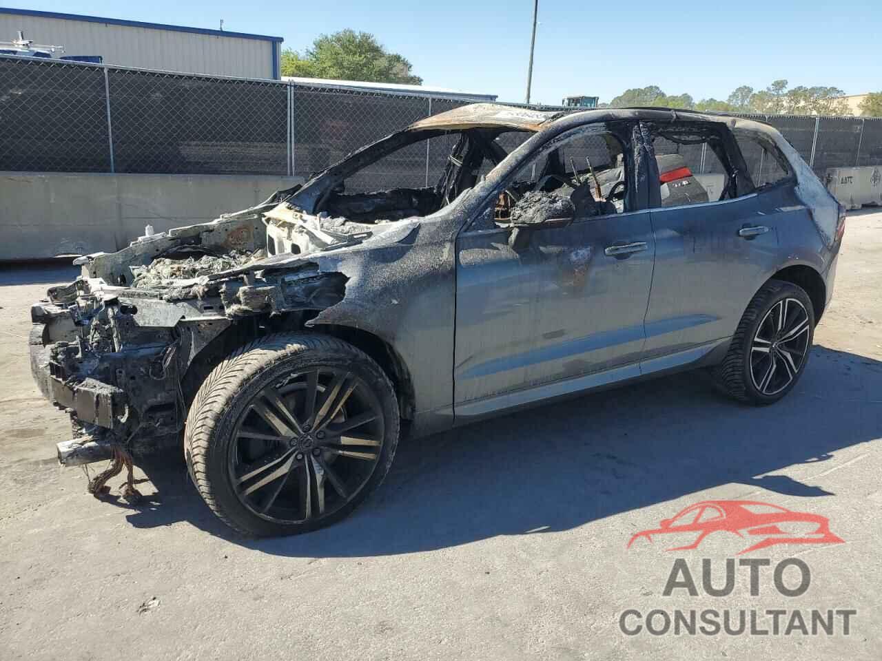 VOLVO XC60 2018 - YV4A22RM8J1032493
