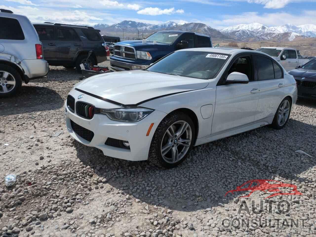 BMW 3 SERIES 2018 - WBA8E1C59JA756629
