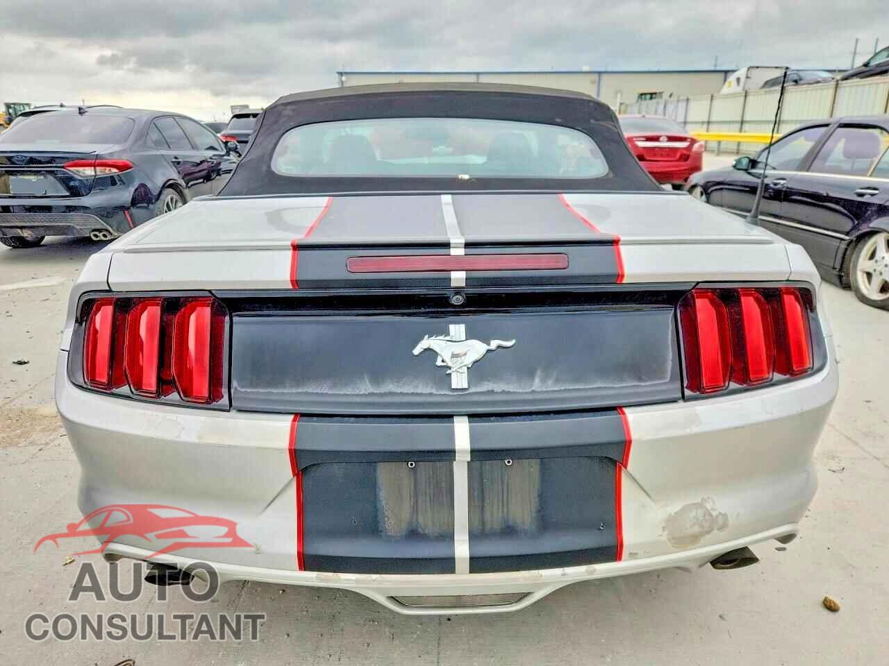 FORD MUSTANG 2015 - 1FATP8EM5F5333198