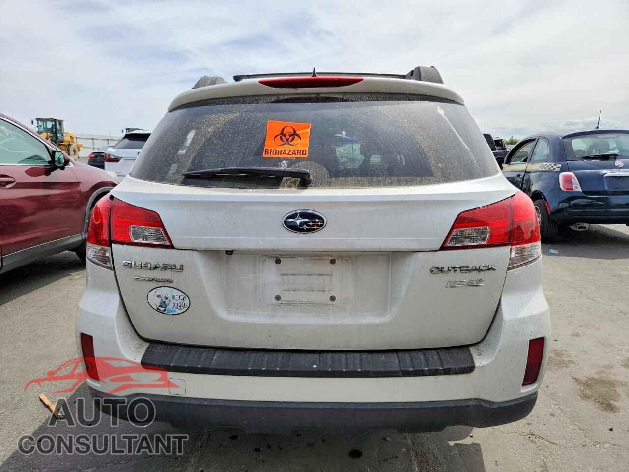 SUBARU OUTBACK 2014 - 4S4BRBDC2E3298194