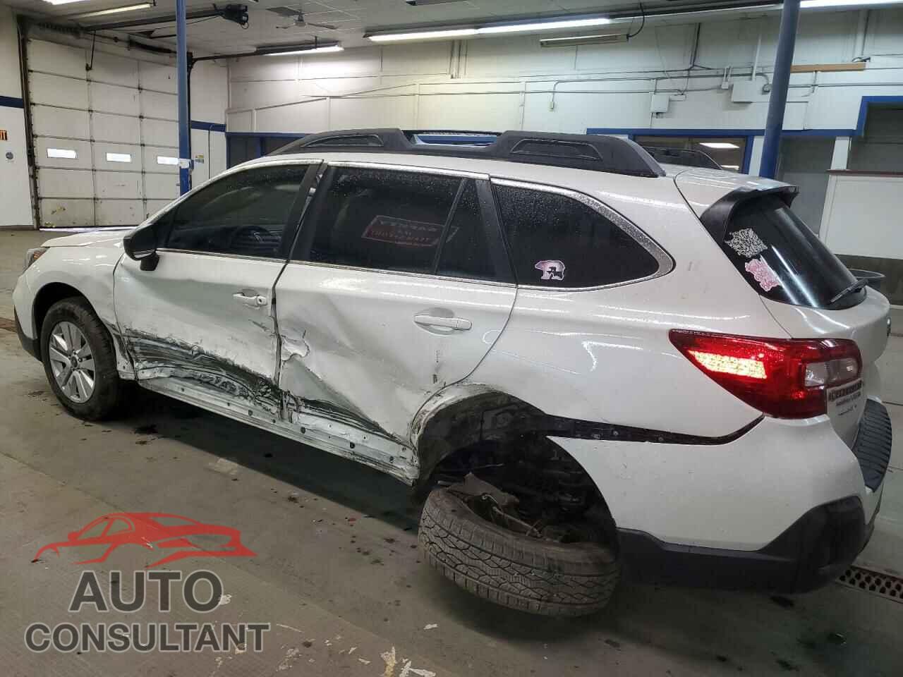 SUBARU OUTBACK 2018 - 4S4BSAAC7J3255371