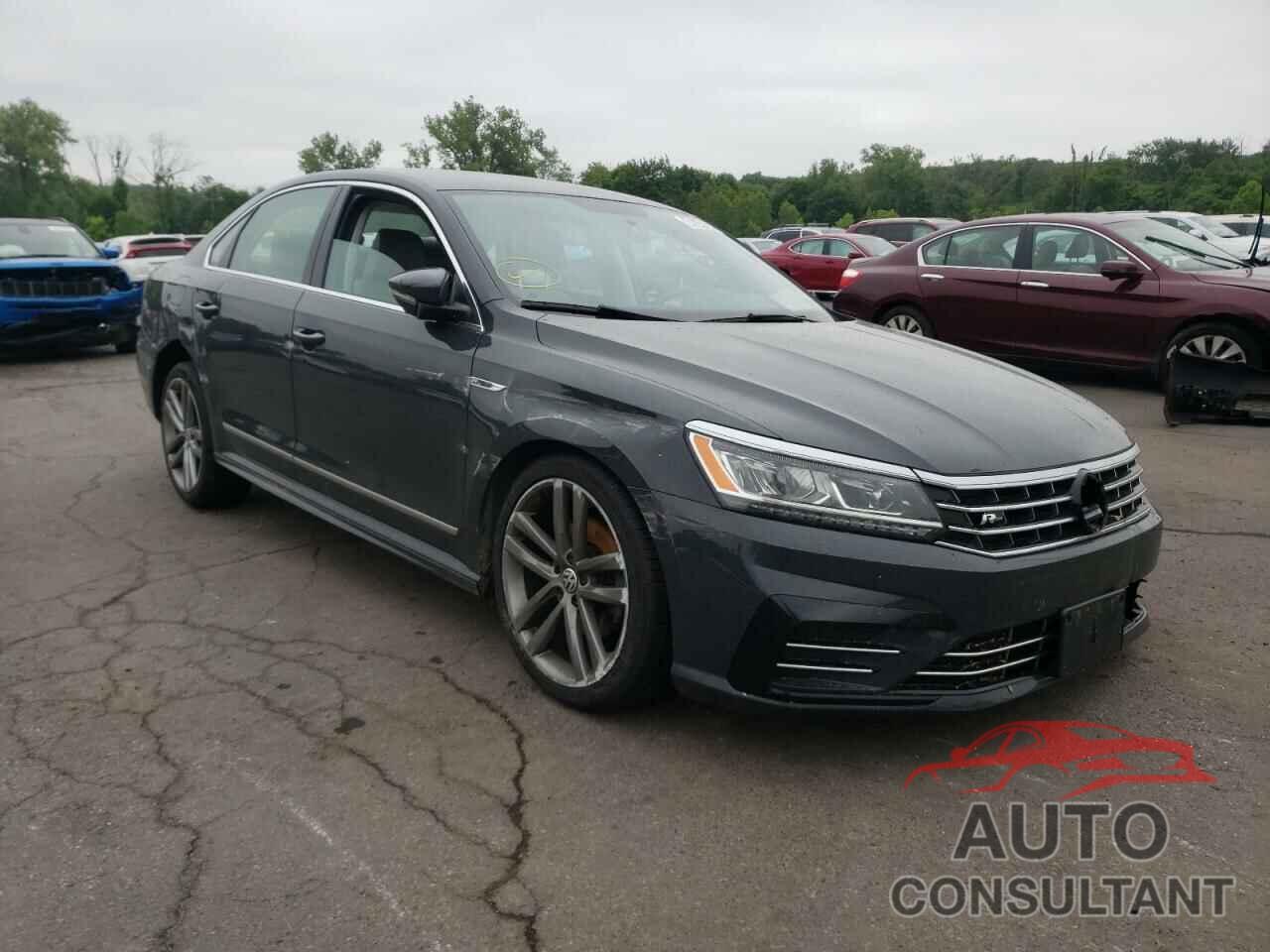 VOLKSWAGEN PASSAT 2017 - 1VWDT7A30HC064119