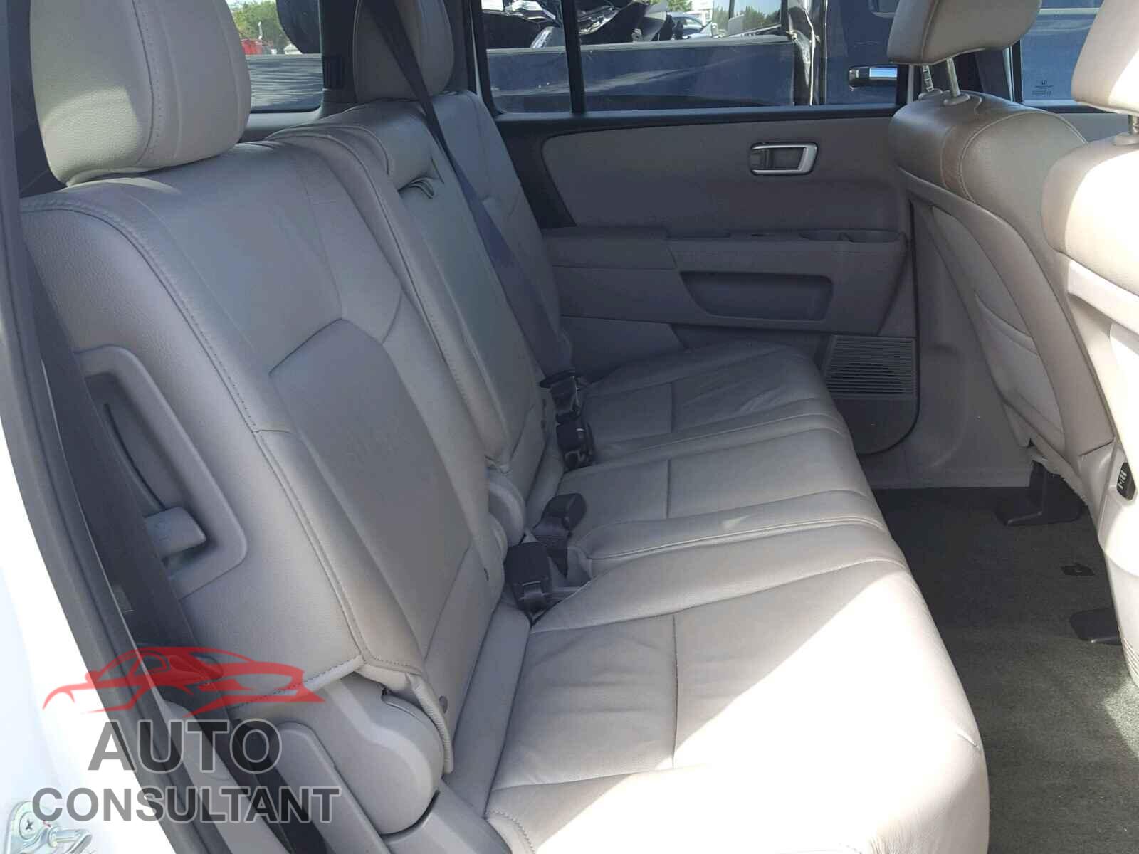 HONDA PILOT EXL 2015 - 5FNYF3H58FB028609