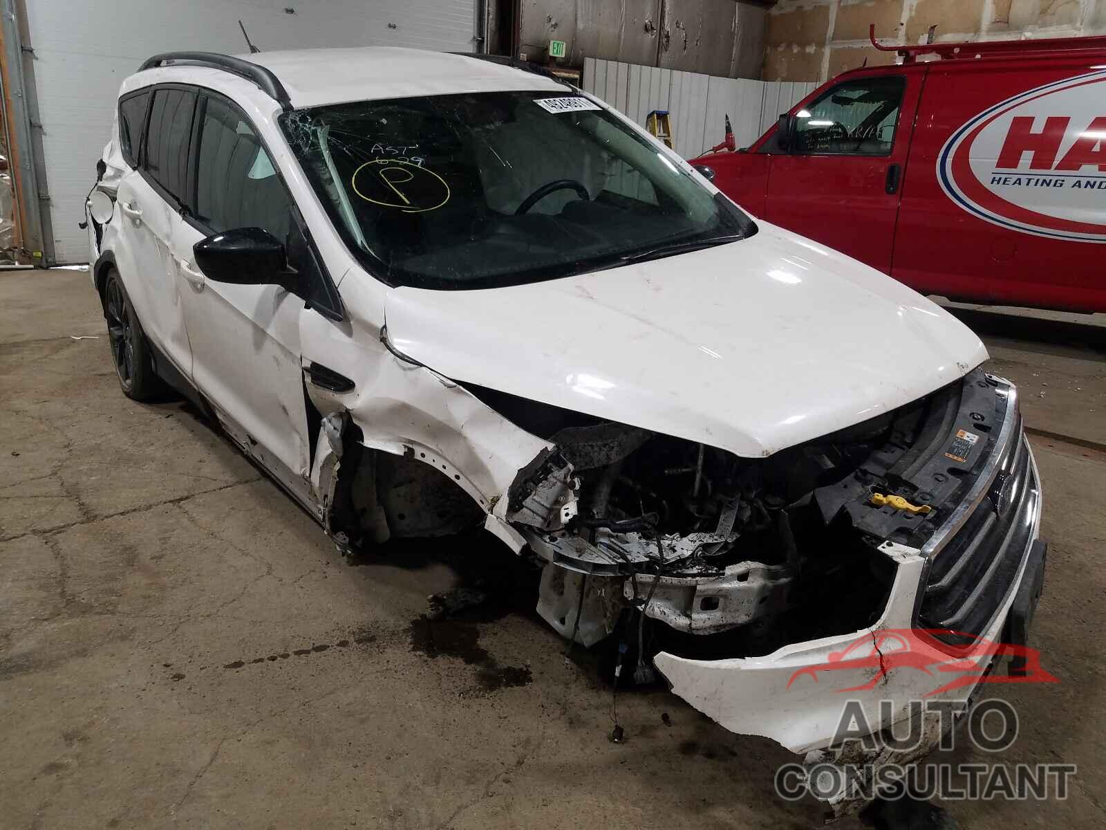 FORD ESCAPE 2018 - 1FMCU9GD9JUB15099