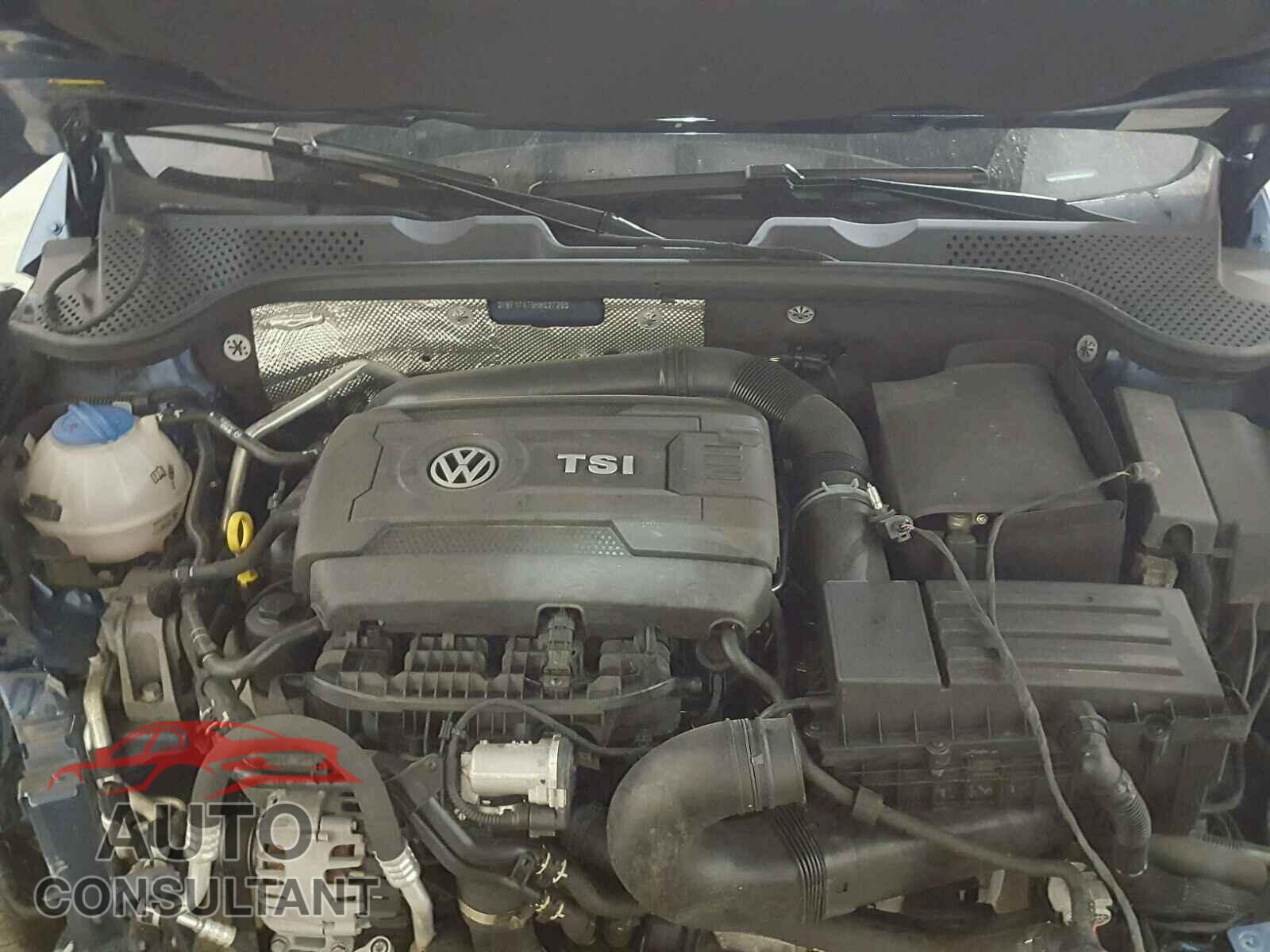 VOLKSWAGEN BEETLE 2017 - 3VWF17AT9HM627293