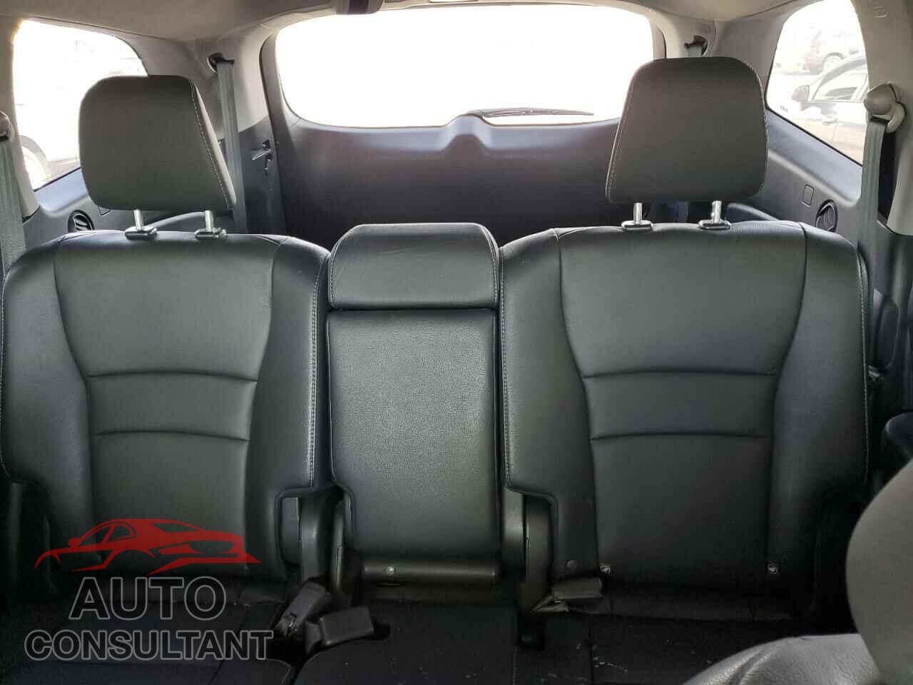 HONDA PILOT 2017 - 5FNYF6H61HB084579