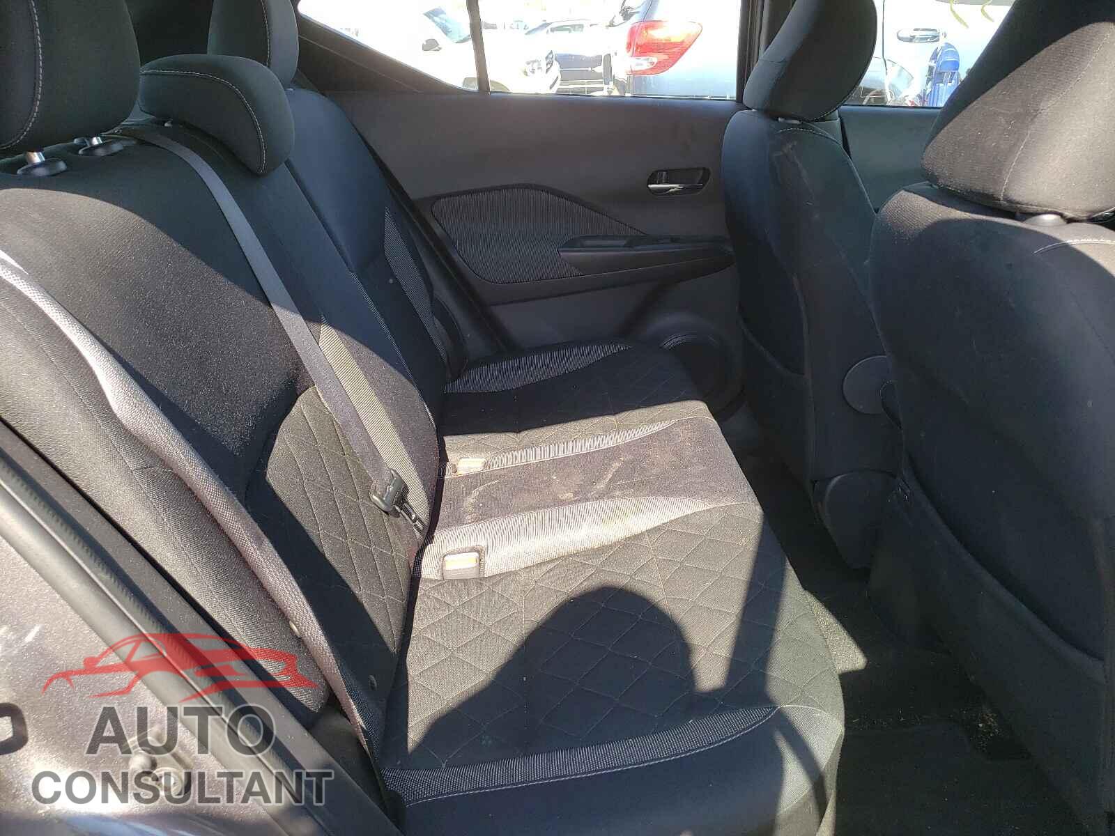NISSAN KICKS 2019 - 3N1CP5CU3KL566196