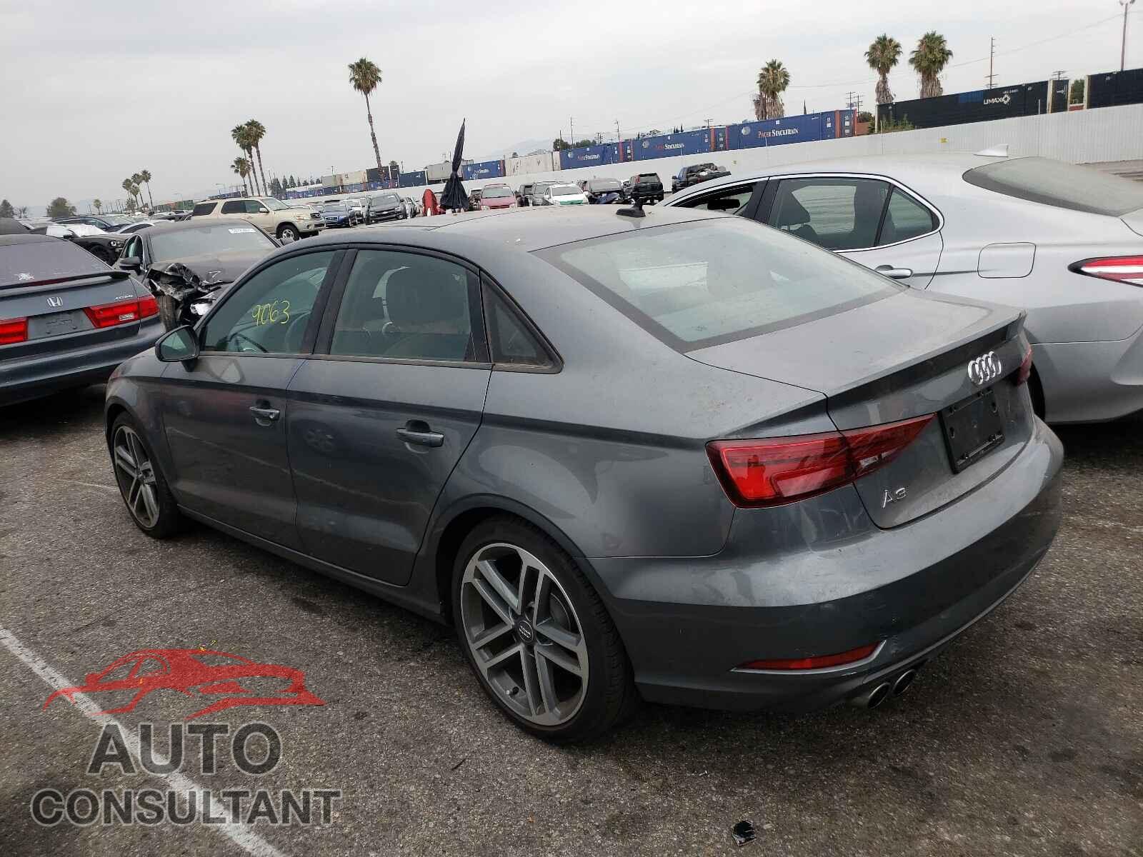 AUDI A3 2019 - WAUAUGFF7KA115864
