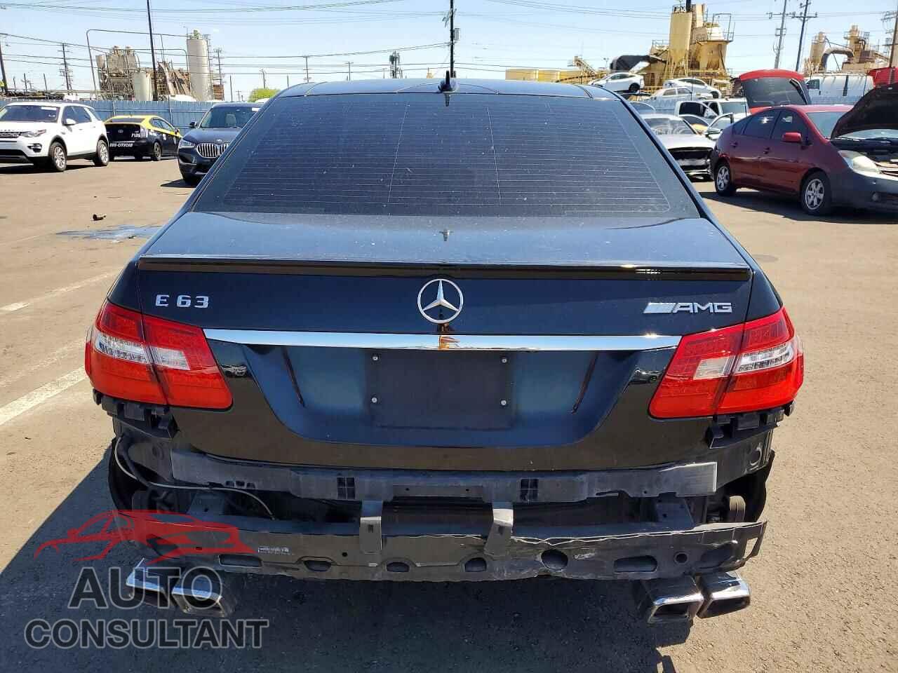 MERCEDES-BENZ E-CLASS 2010 - WDDHF7HB1AA123047