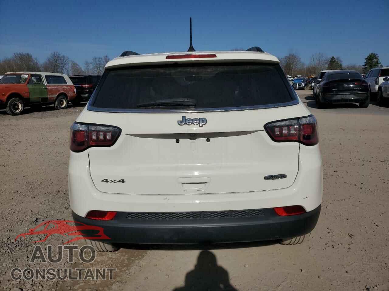 JEEP COMPASS 2019 - 3C4NJDBB0KT845400