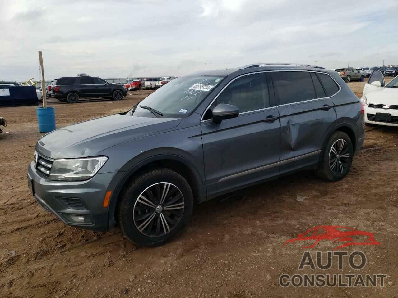 VOLKSWAGEN TIGUAN 2018 - 3VV3B7AX1JM014551