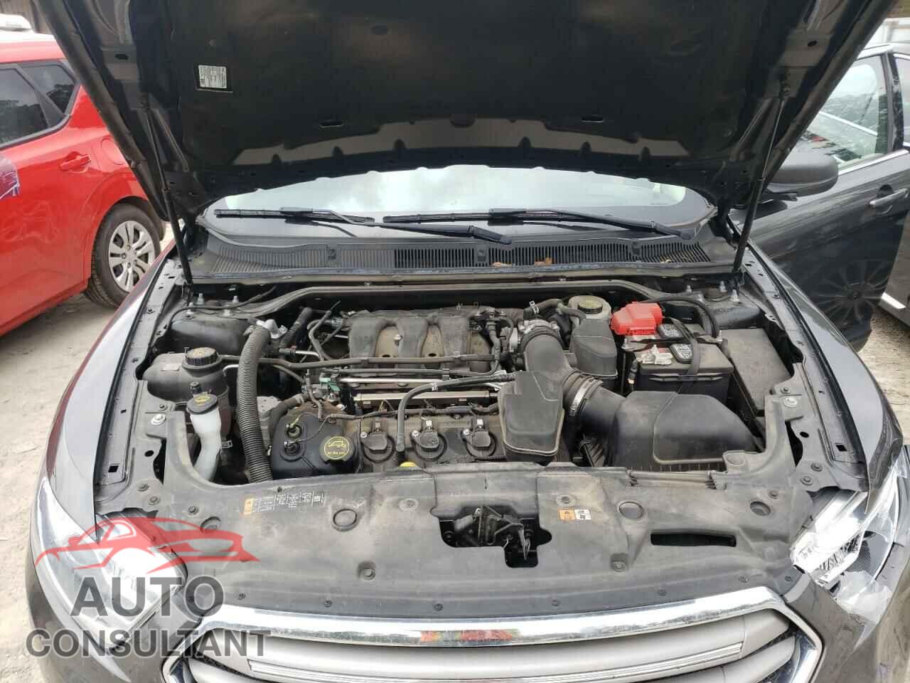 FORD TAURUS 2018 - 1FAHP2D87JG116868