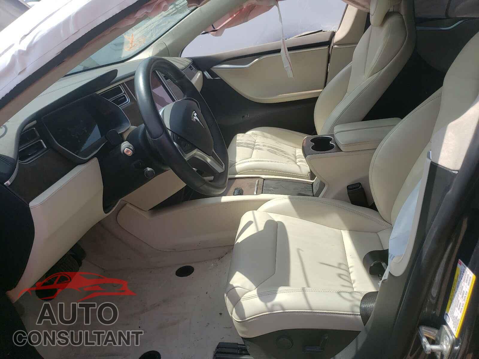 TESLA MODEL S 2017 - 5YJSA1E25HF217143