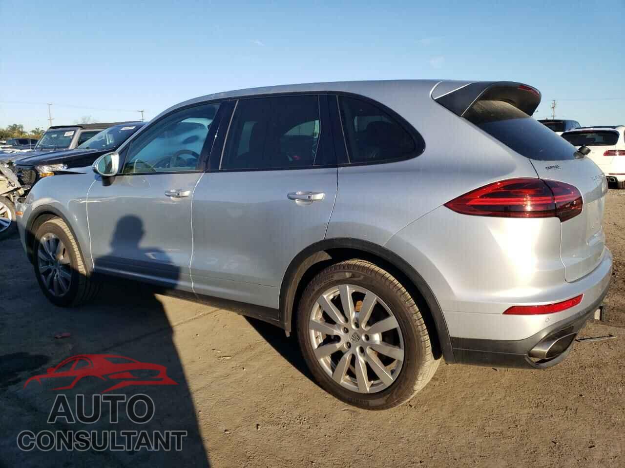 PORSCHE CAYENNE 2016 - WP1AA2A29GKA12836