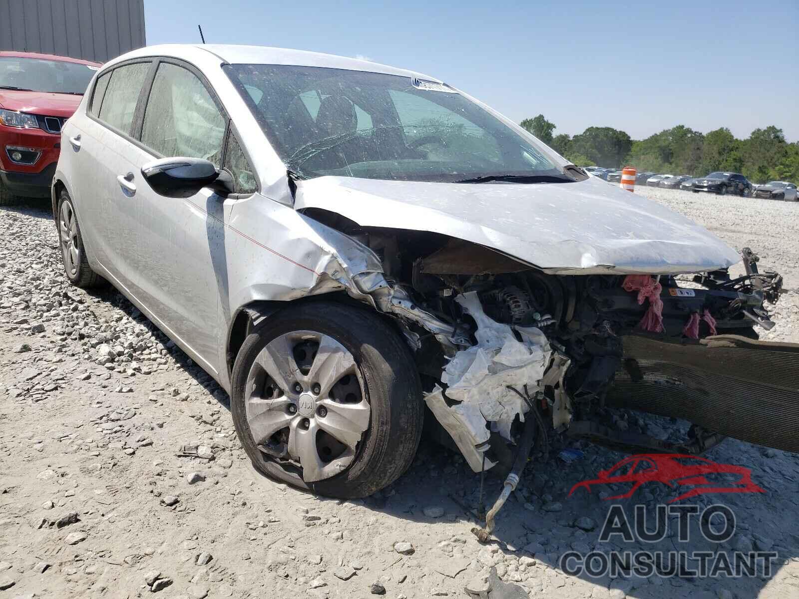 KIA FORTE 2016 - KNAFK5A8XG5527205