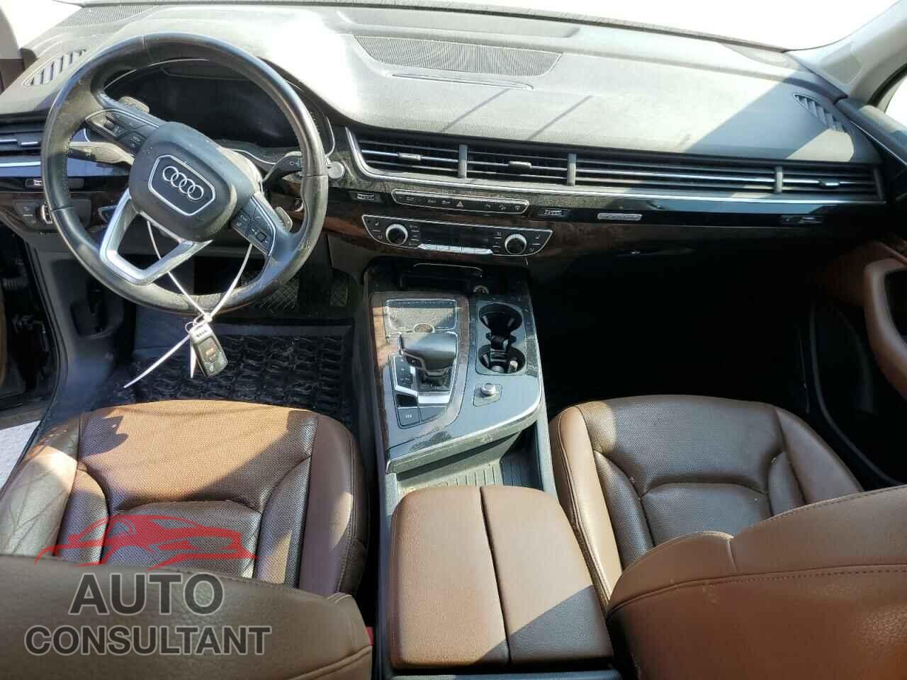 AUDI Q7 2017 - WA1LAAF71HD028182