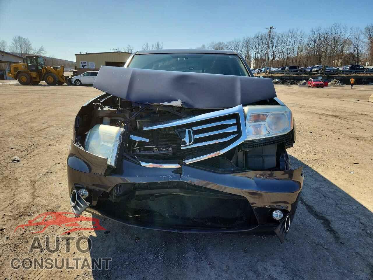 HONDA PILOT 2013 - 5FNYF4H56DB045900