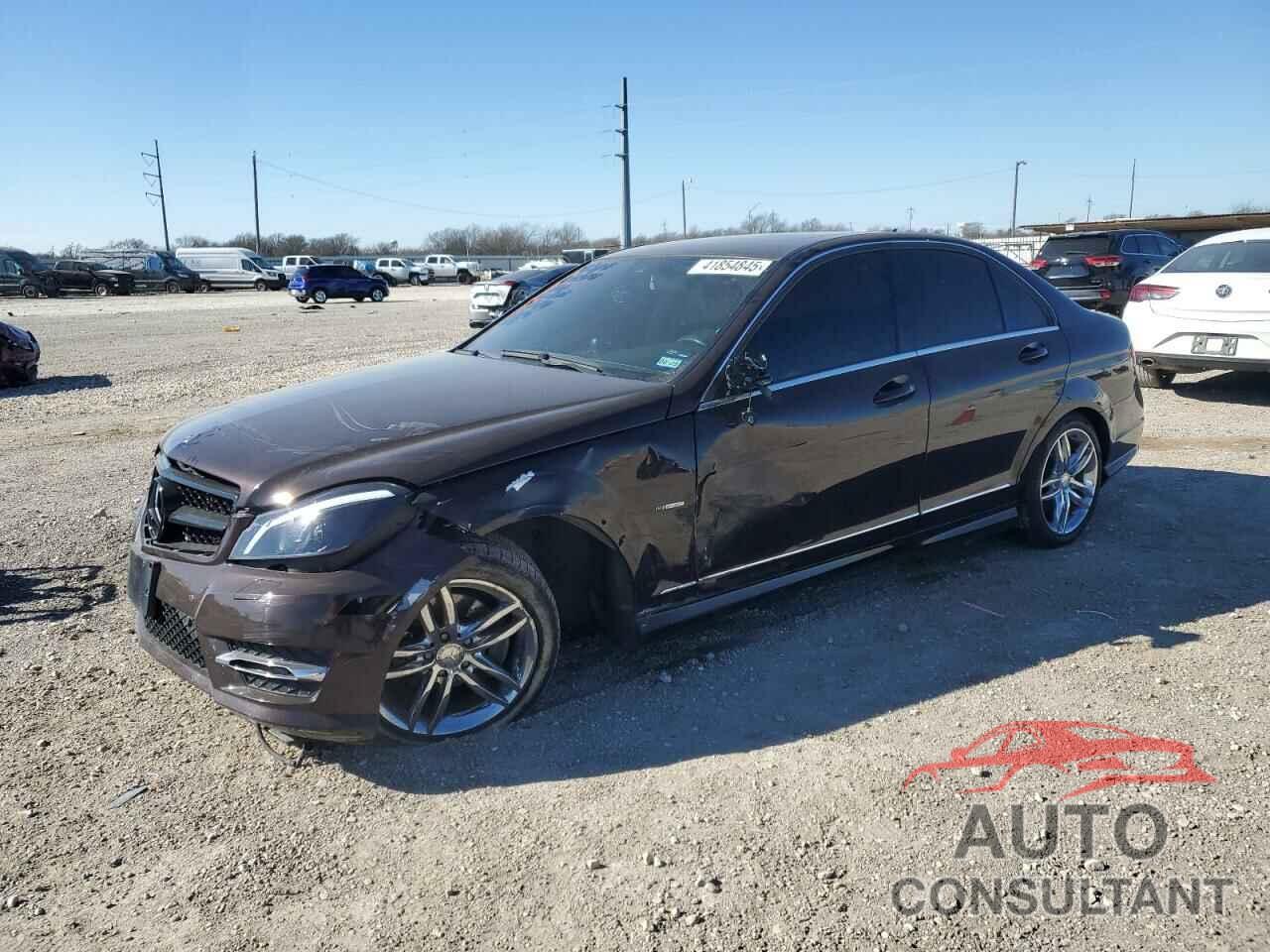 MERCEDES-BENZ C-CLASS 2012 - WDDGF4HB6CR219335