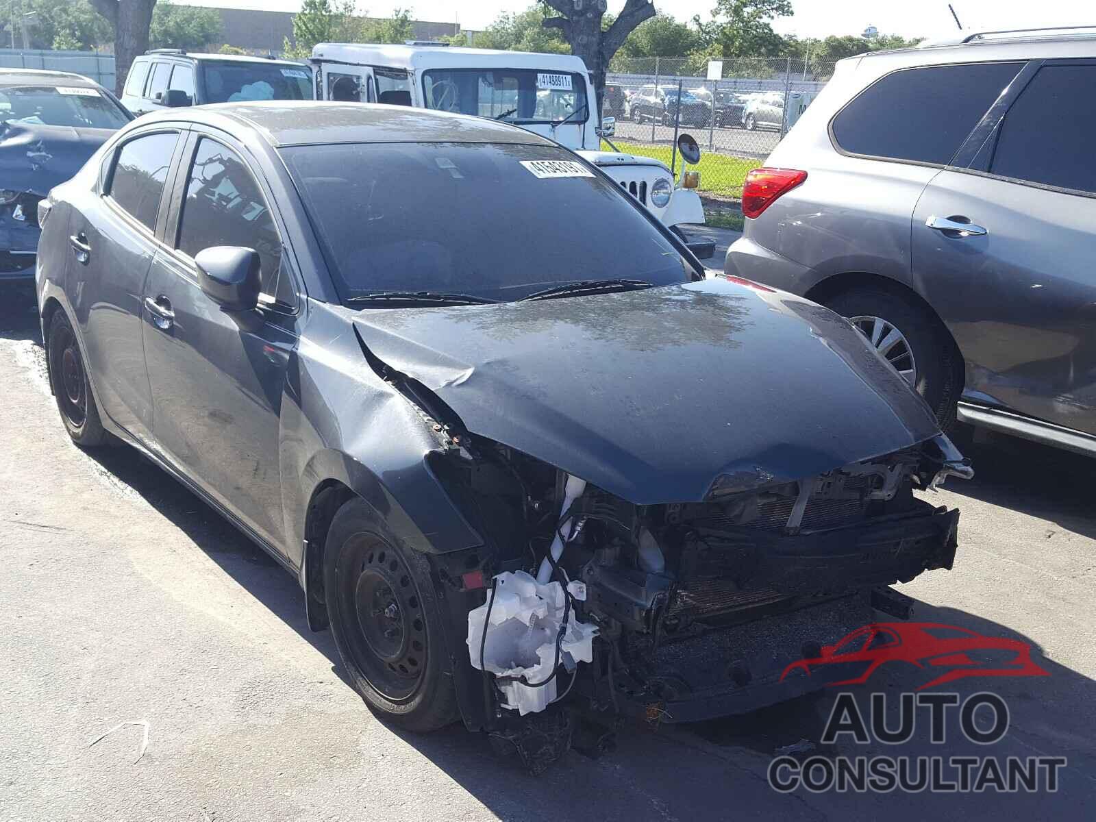 TOYOTA YARIS 2019 - 3MYDLBYV5KY528521