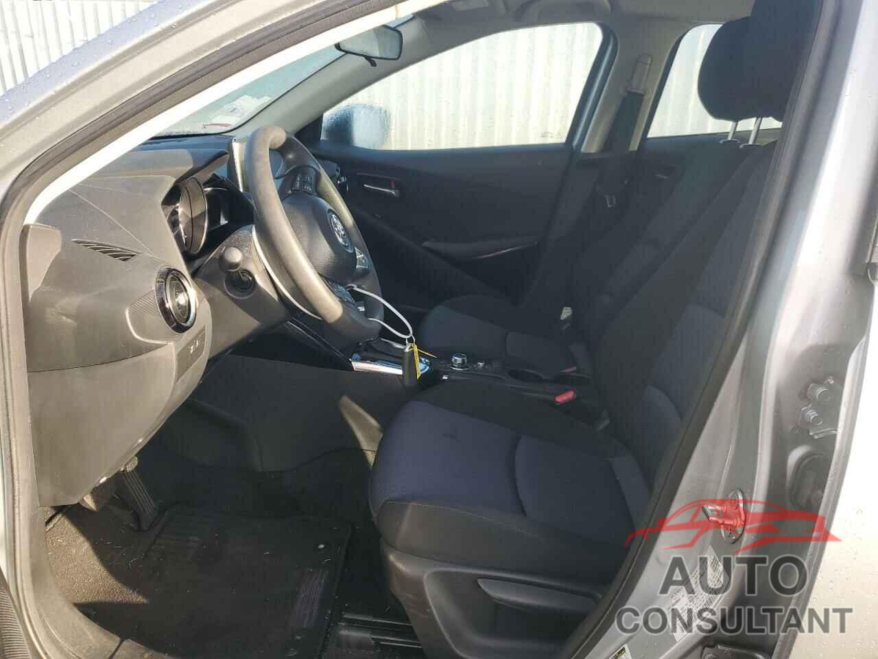 TOYOTA YARIS 2018 - 3MYDLBYV7JY317352