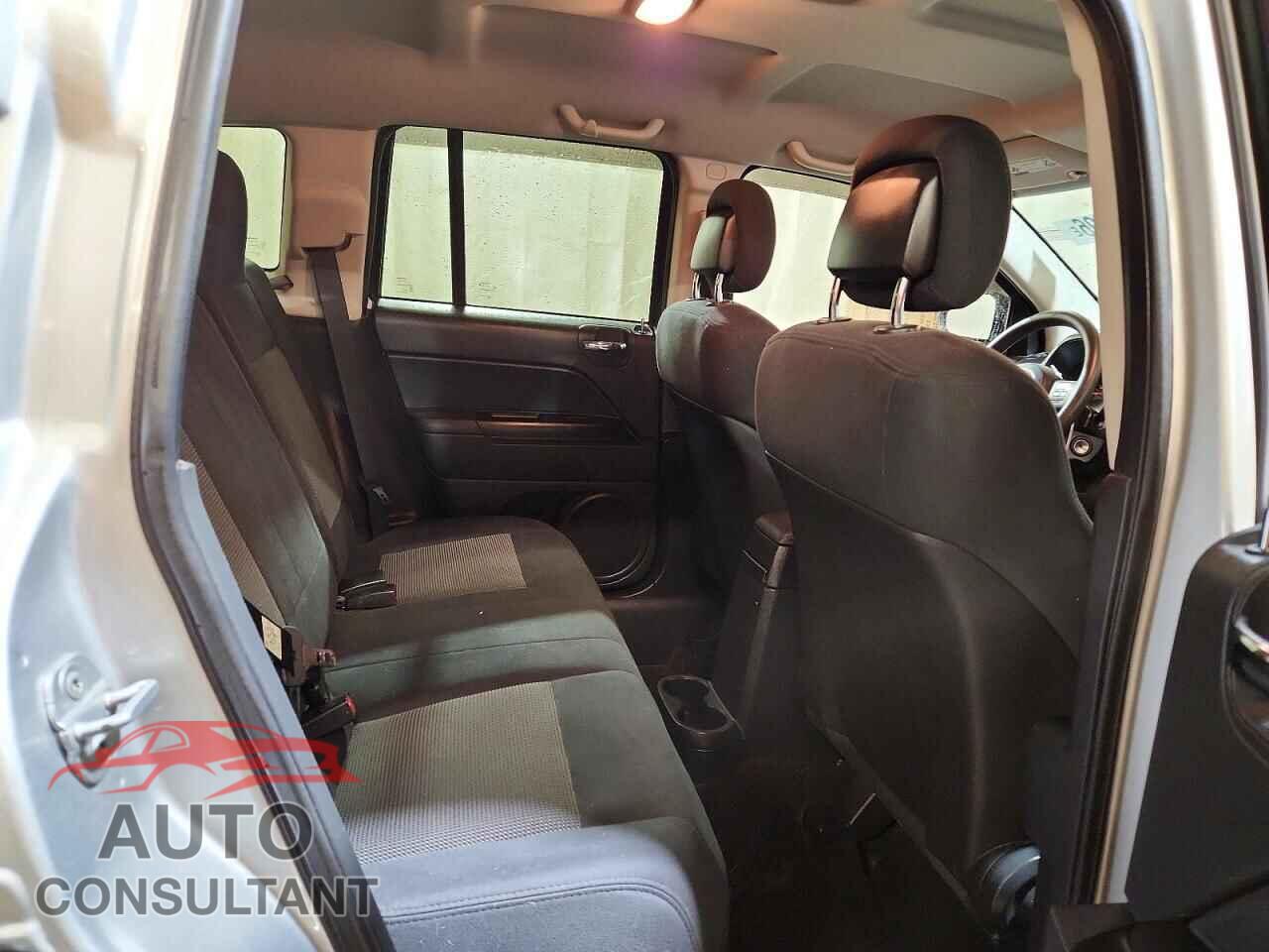 JEEP COMPASS 2011 - 1J4NF1FB5BD244736