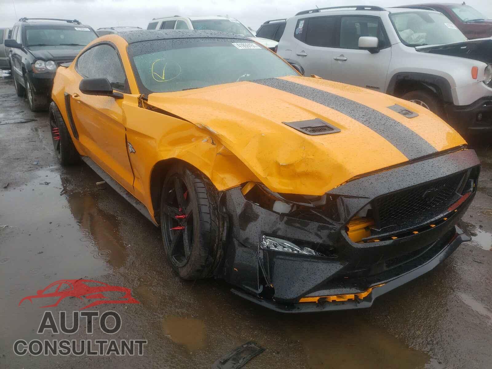 FORD MUSTANG 2018 - 1FA6P8CF1J5108657