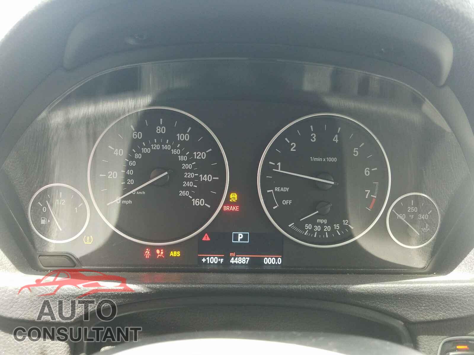 BMW 3 SERIES 2016 - WBA8E1G51GNU12045