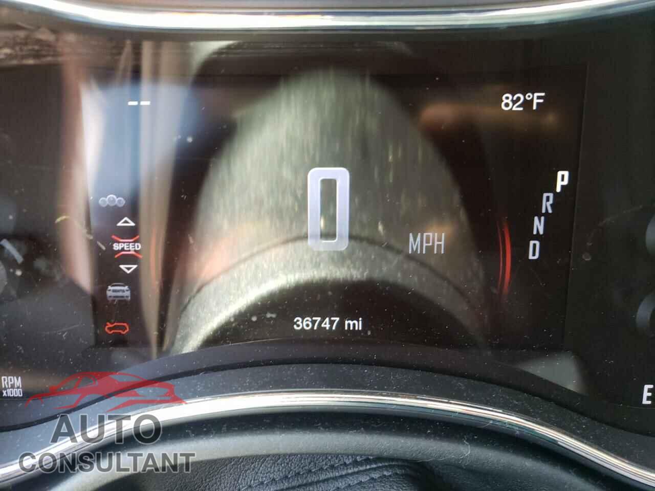 DODGE DURANGO 2018 - 1C4RDHAG1JC393299