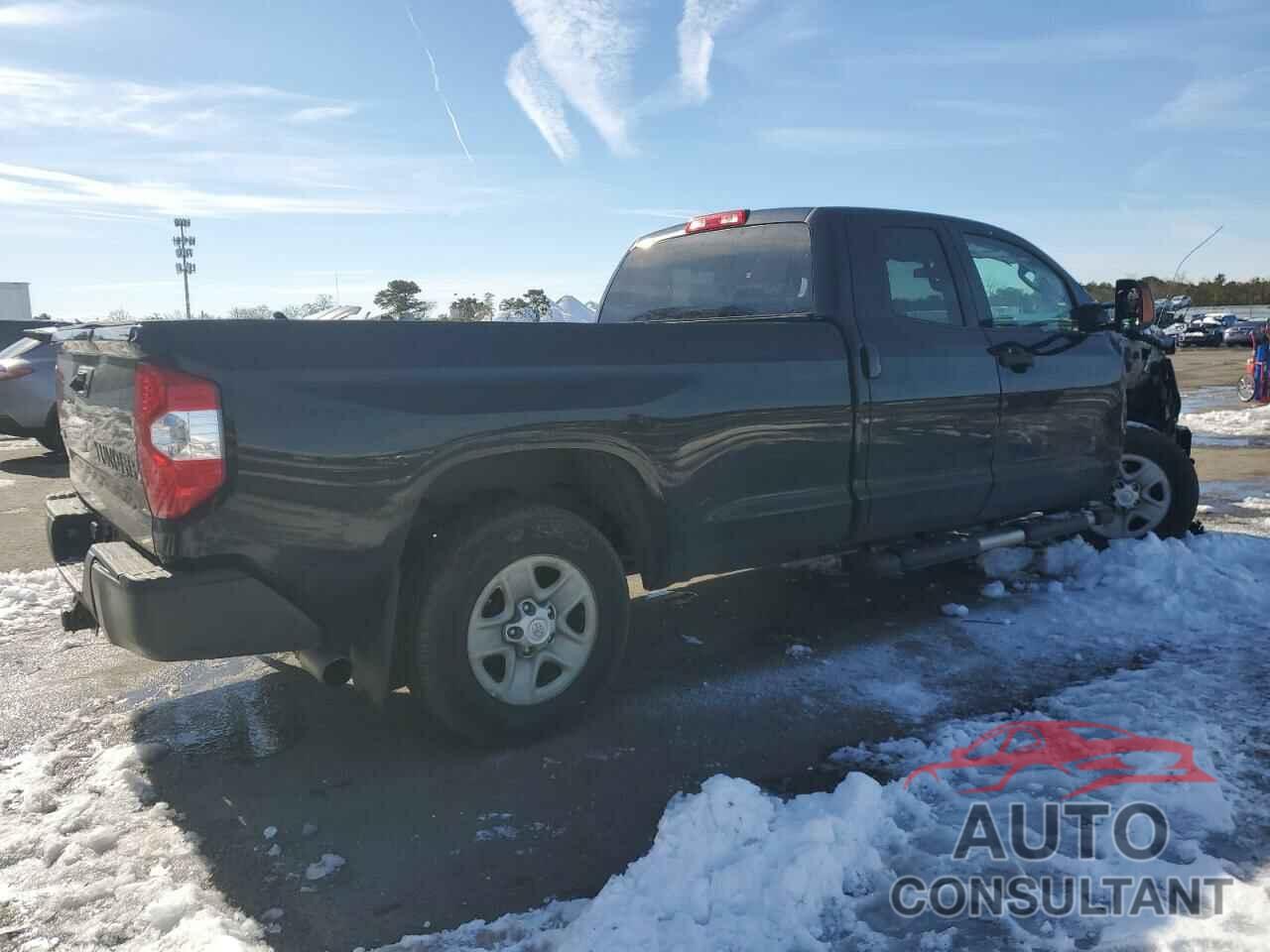 TOYOTA TUNDRA 2019 - 5TFCY5F13KX024810