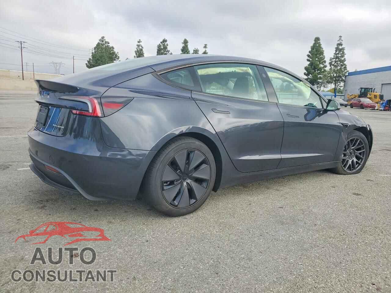 TESLA MODEL 3 2025 - 5YJ3E1EB4SF952003