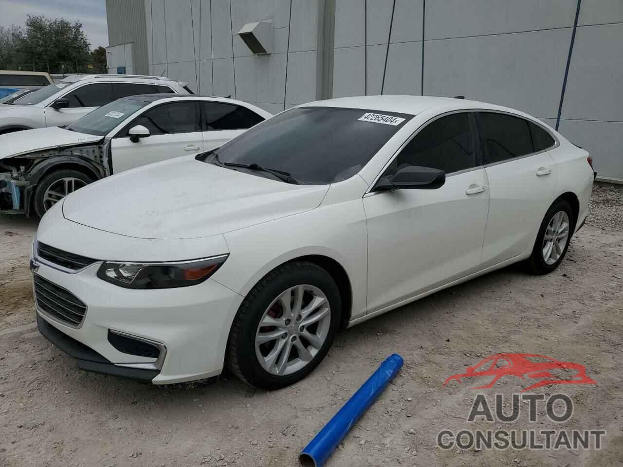 CHEVROLET MALIBU 2018 - 1G1ZB5ST4JF221775