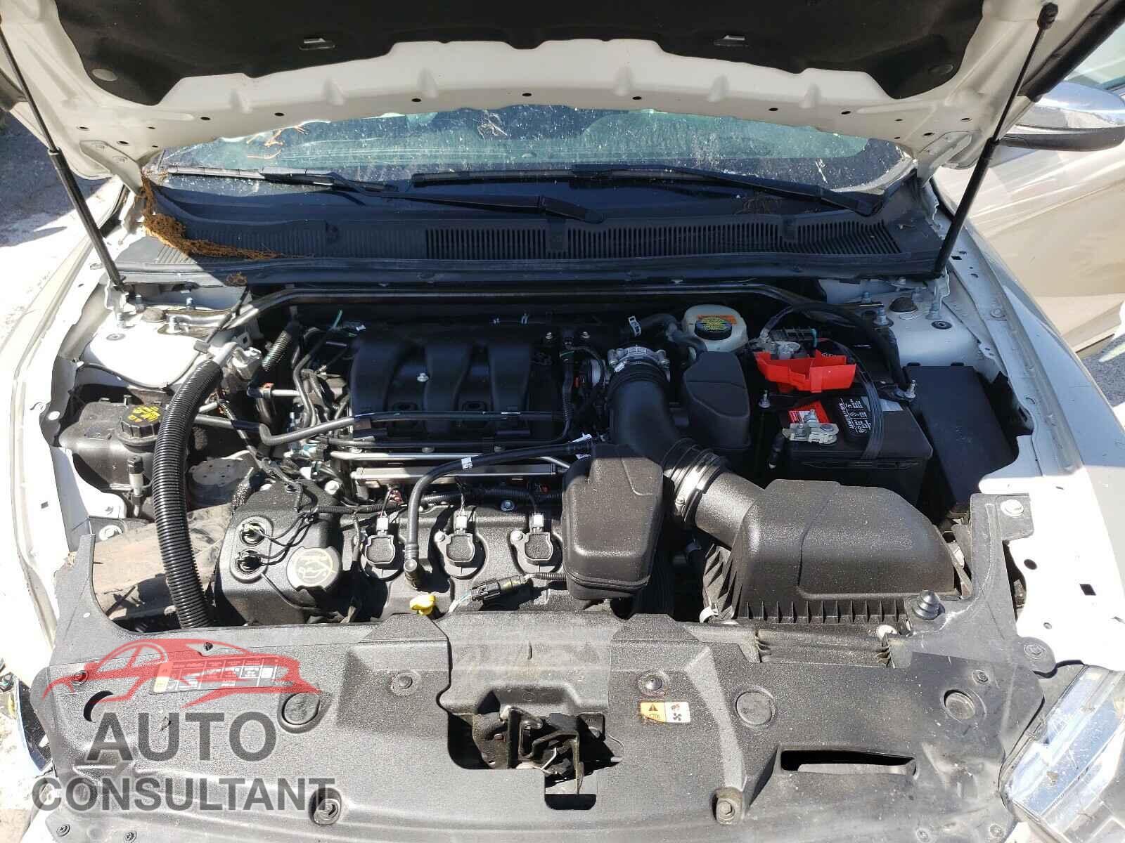 FORD TAURUS 2017 - 1FAHP2F8XHG102356