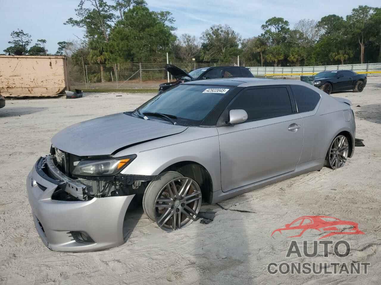 TOYOTA SCION 2013 - JTKJF5C78D3051638