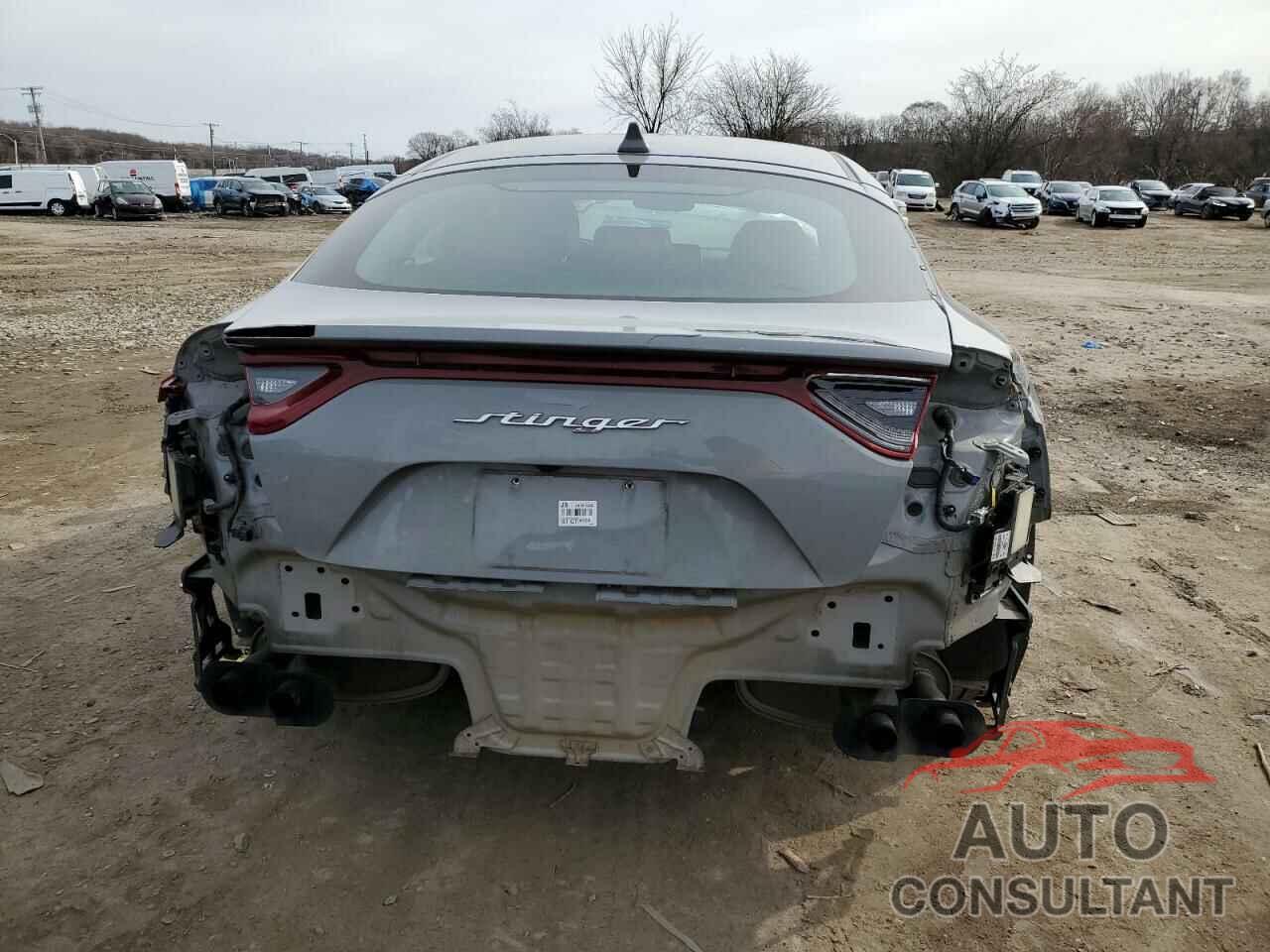 KIA STINGER 2018 - KNAE55LC8J6025220