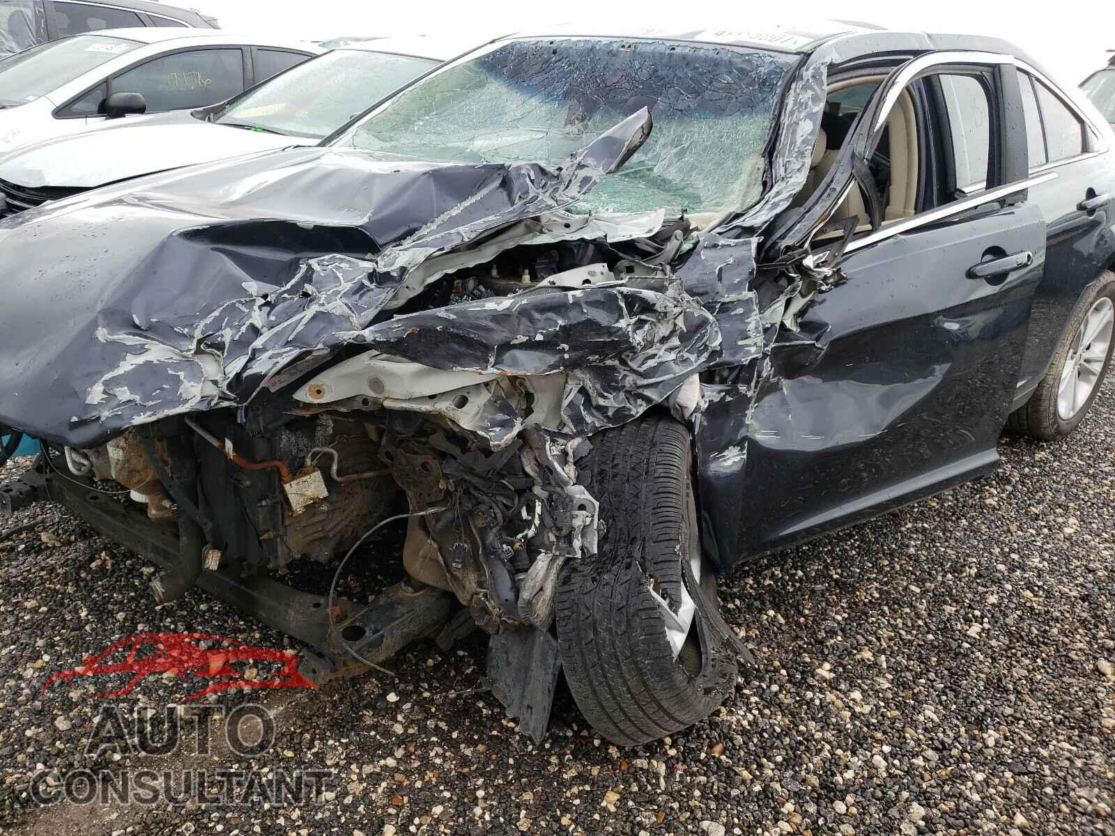 FORD TAURUS 2017 - 1FAHP2E85HG112021