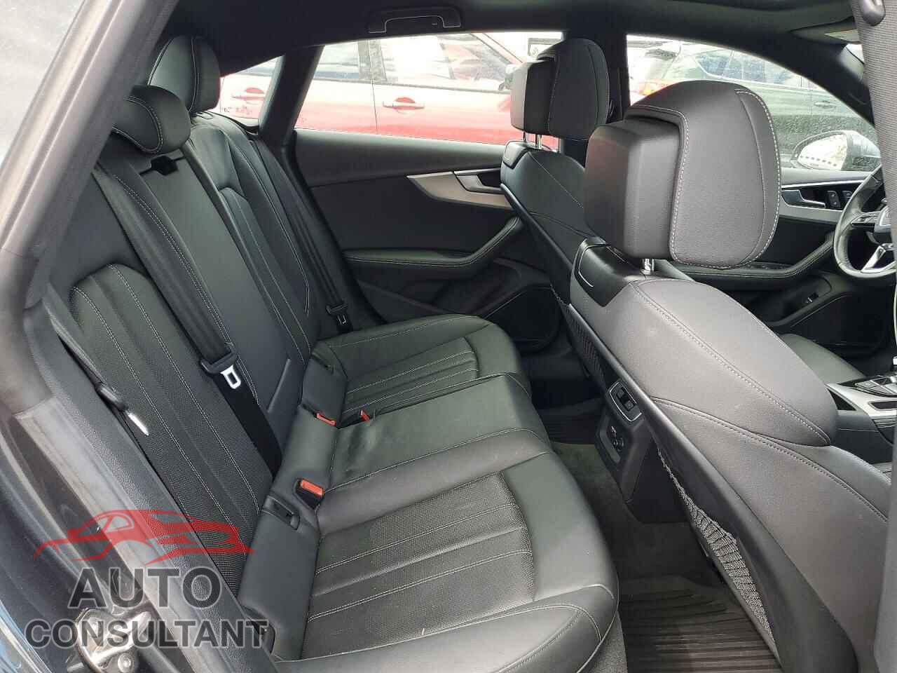 AUDI A5 2021 - WAUFACF57MA008542