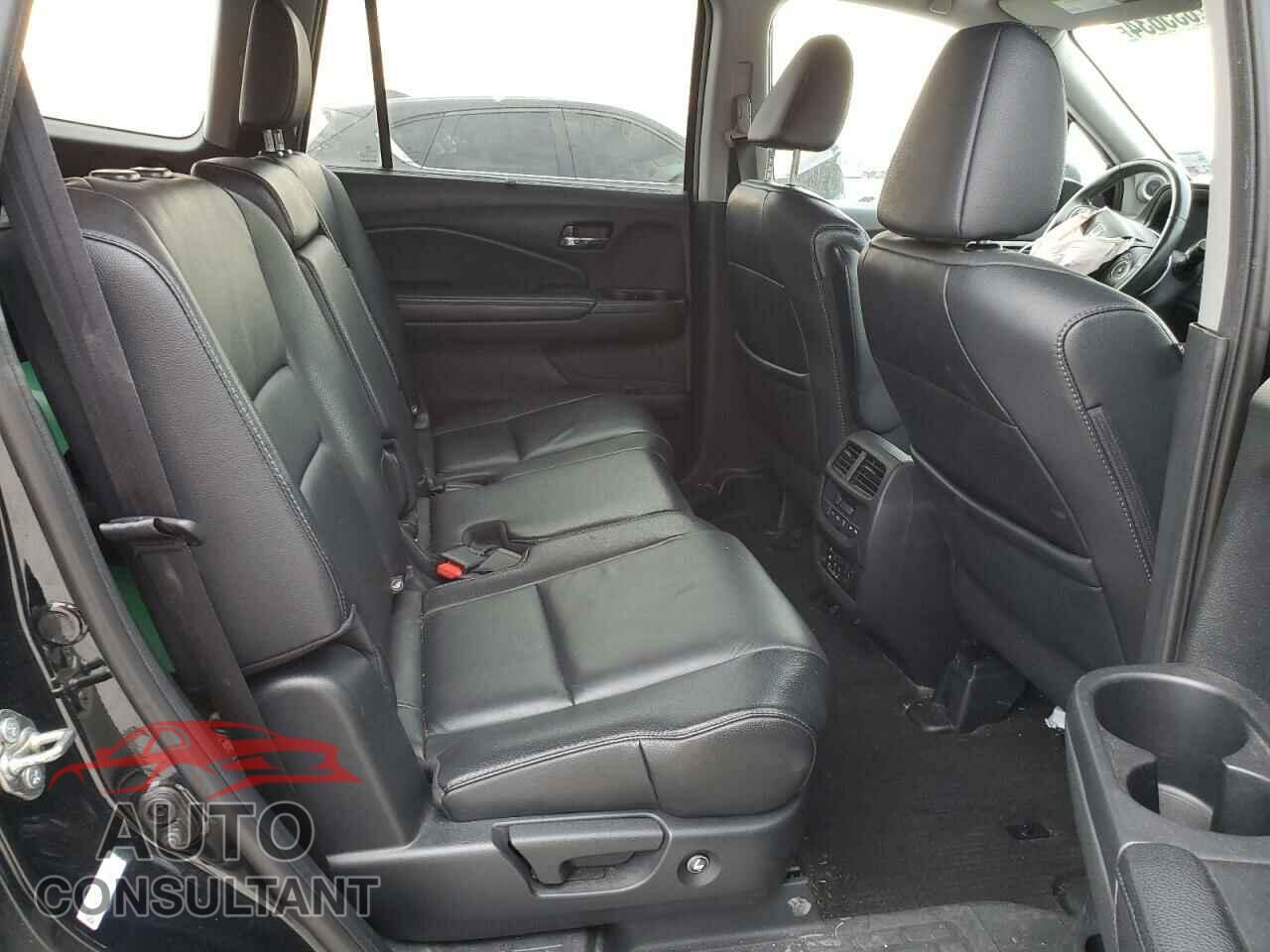 HONDA PILOT 2016 - 5FNYF5H82GB016740