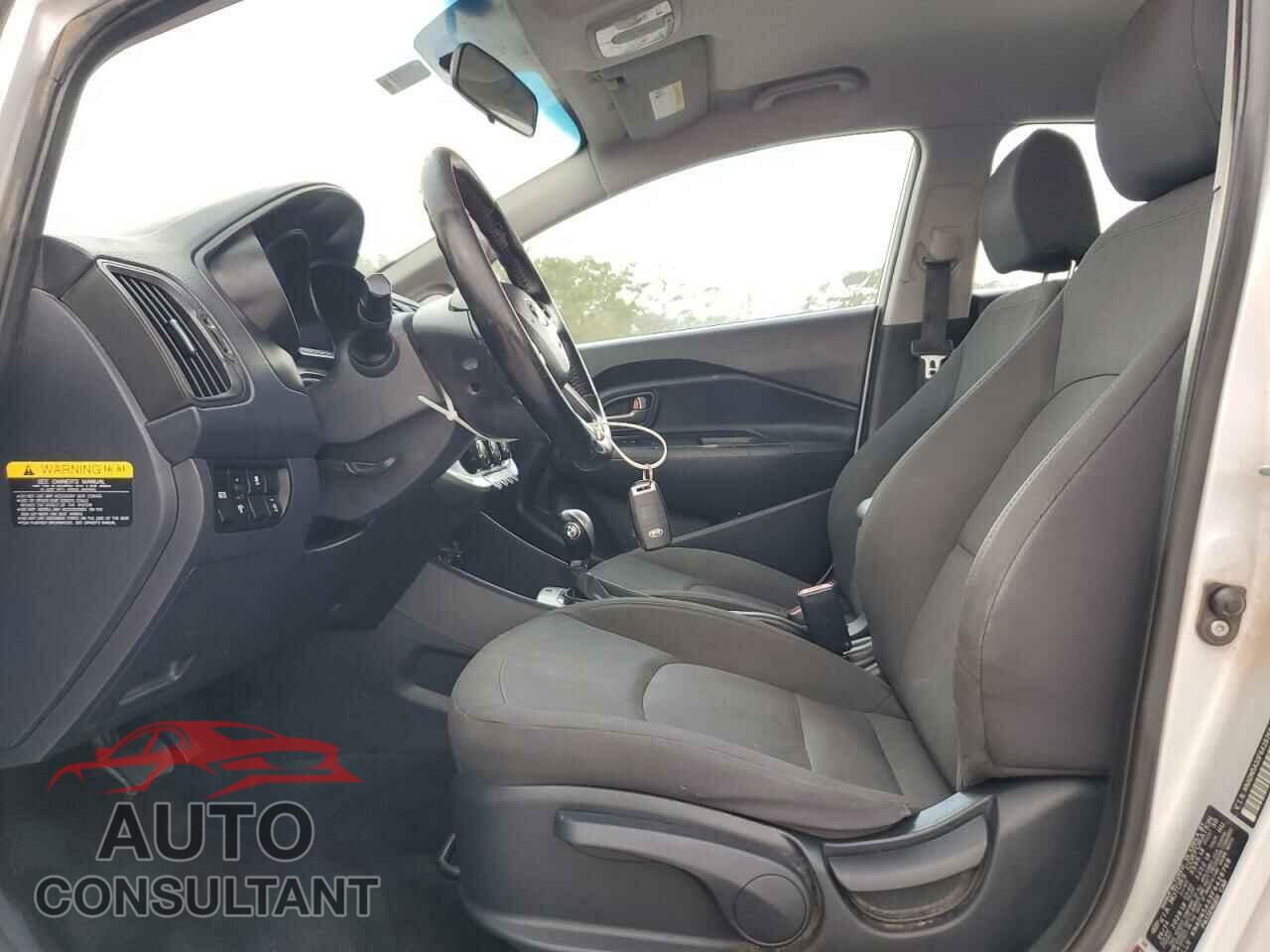 KIA RIO 2015 - KNADN5A33F6428768