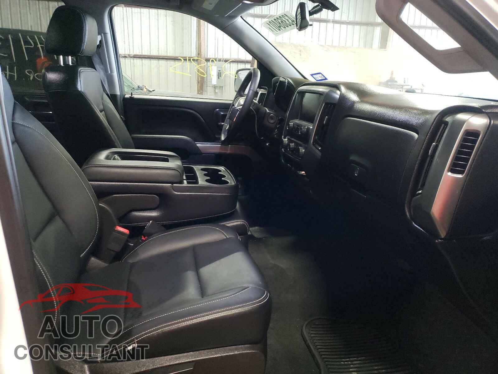 CHEVROLET SILVERADO 2017 - 3GCUKREC1HG243374