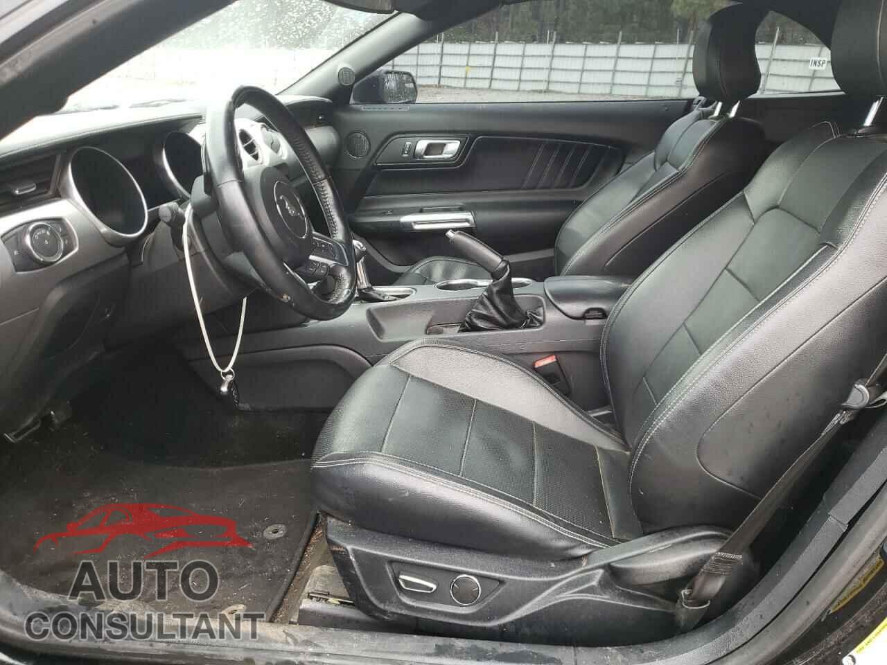 FORD MUSTANG 2019 - 1FATP8UH4K5110004