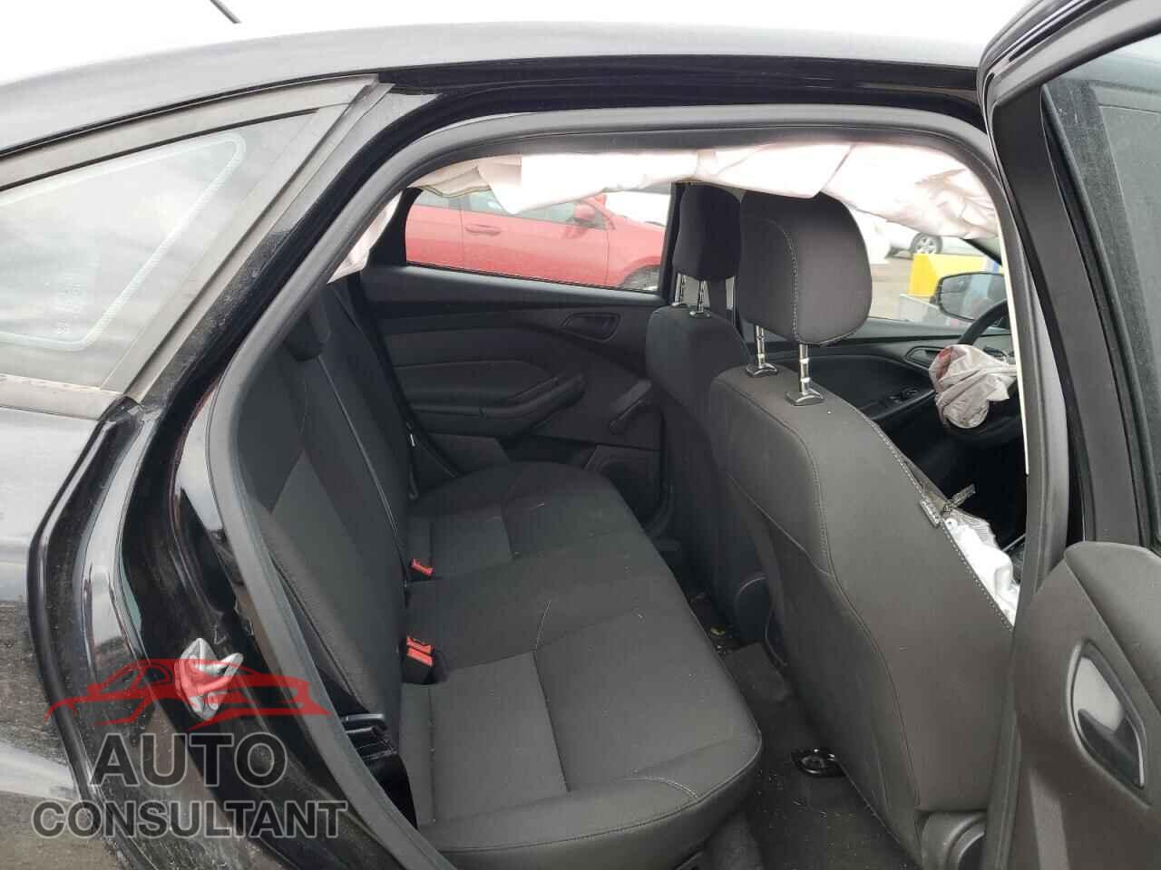 FORD FOCUS 2016 - 1FADP3E25GL361246
