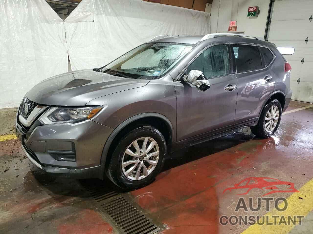 NISSAN ROGUE 2018 - KNMAT2MV1JP611192
