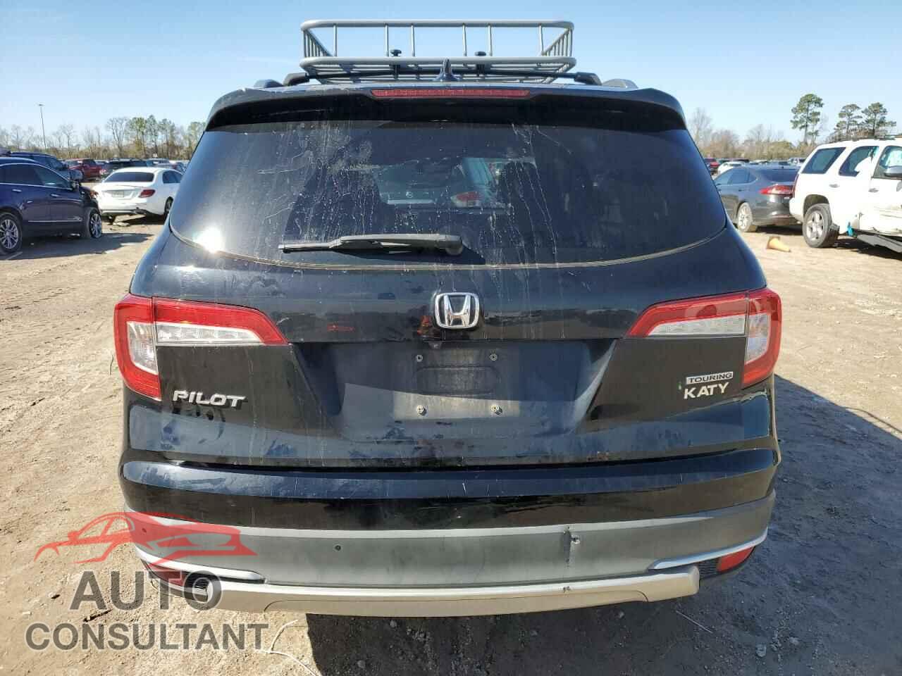 HONDA PILOT 2019 - 5FNYF5H69KB019903