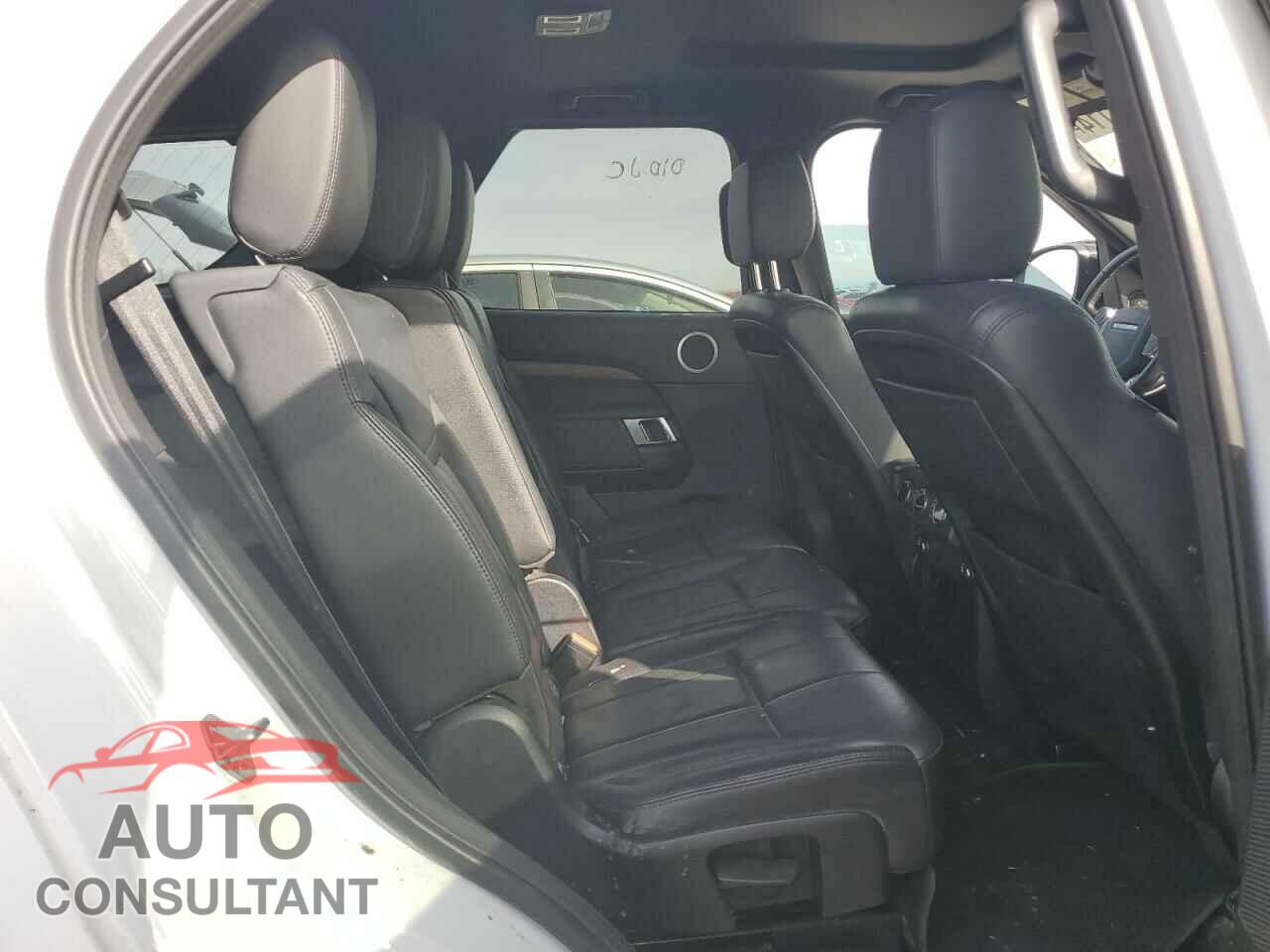 LAND ROVER DISCOVERY 2017 - SALRRBBV3HA043389